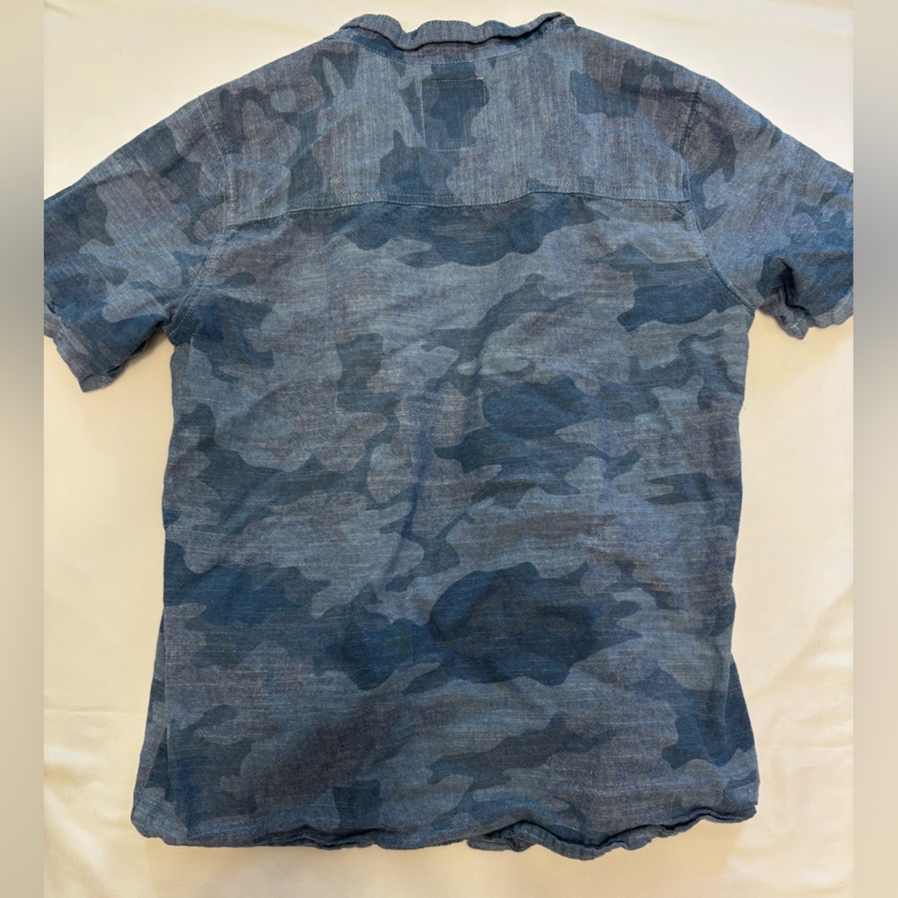Levi's Blue Camouflage Kids Button Down Shirt - Picture 4 of 4